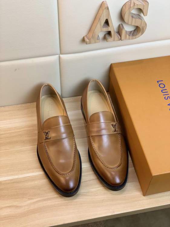 Picture of Louis Vuitton Shoes _SKULVsz38-44hnh085414697